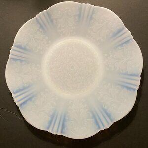 VINTAGE WHITE OPALECENT AMERICAN SWEETHEART PLATE